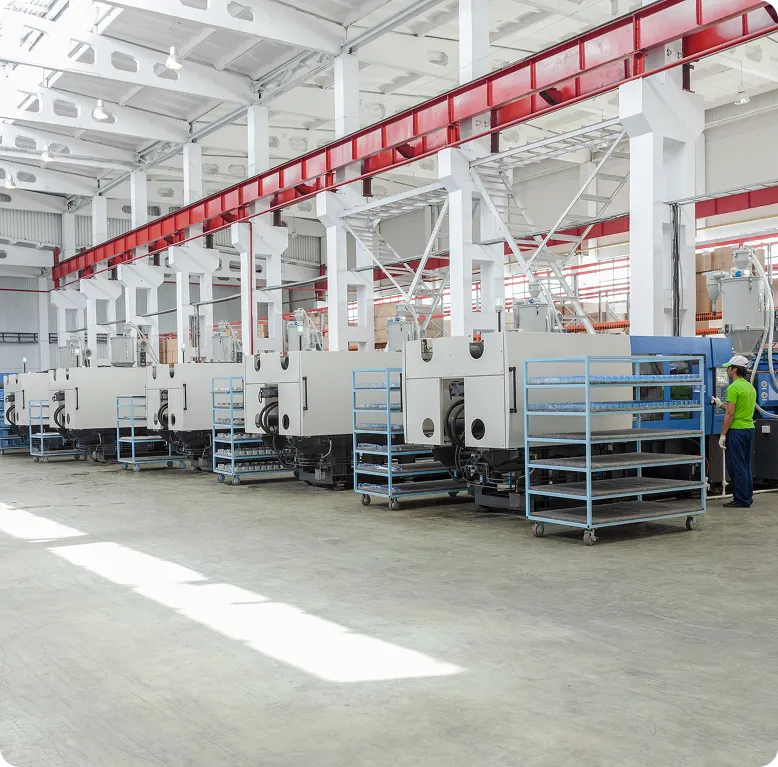 Línea de producción de la fábrica HIPAD con equipos automatizados