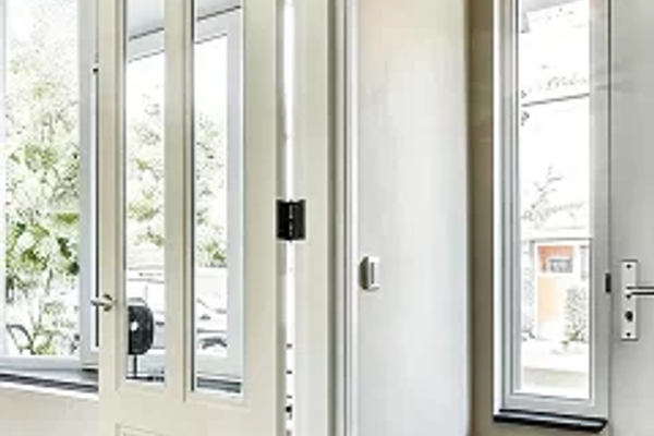 Cómo elegir la bisagra adecuada: una guía práctica sobre los diferentes tipos de bisagras para puertas y armarios