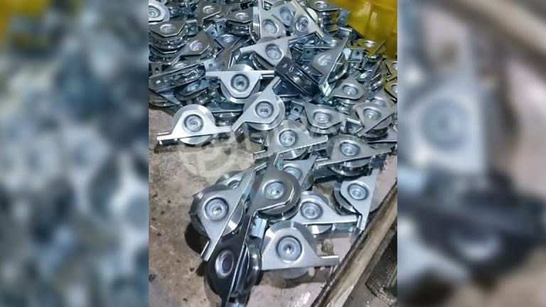 ¡Miles de rodillos para puertas corredizas de alta resistencia listos para su entrega!